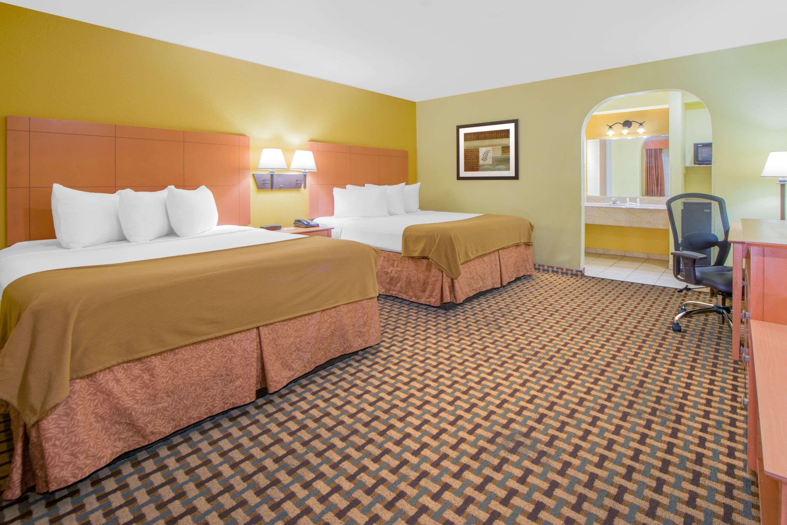 Days Inn By Wyndham Lubbock South Esterno foto