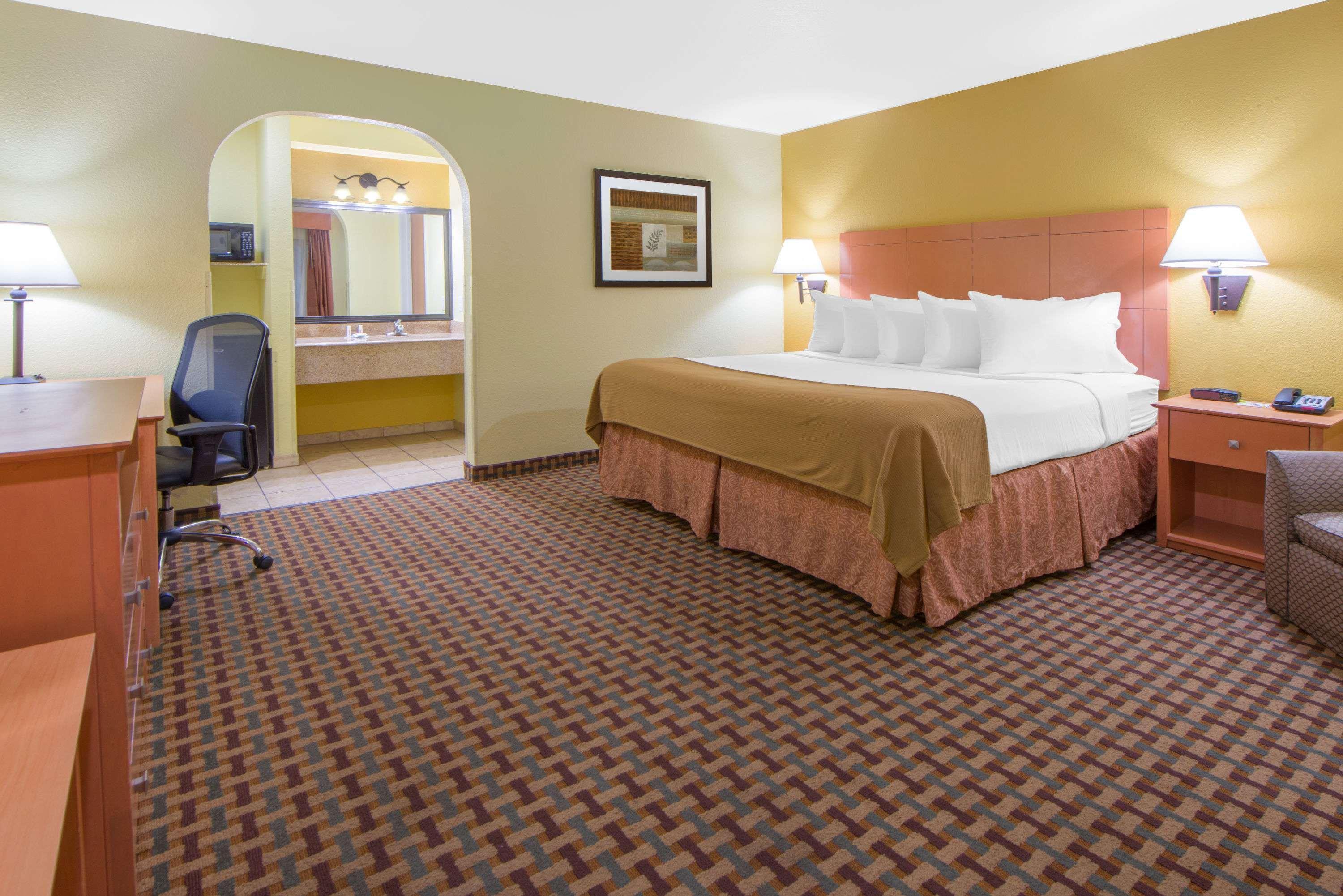 Days Inn By Wyndham Lubbock South Esterno foto