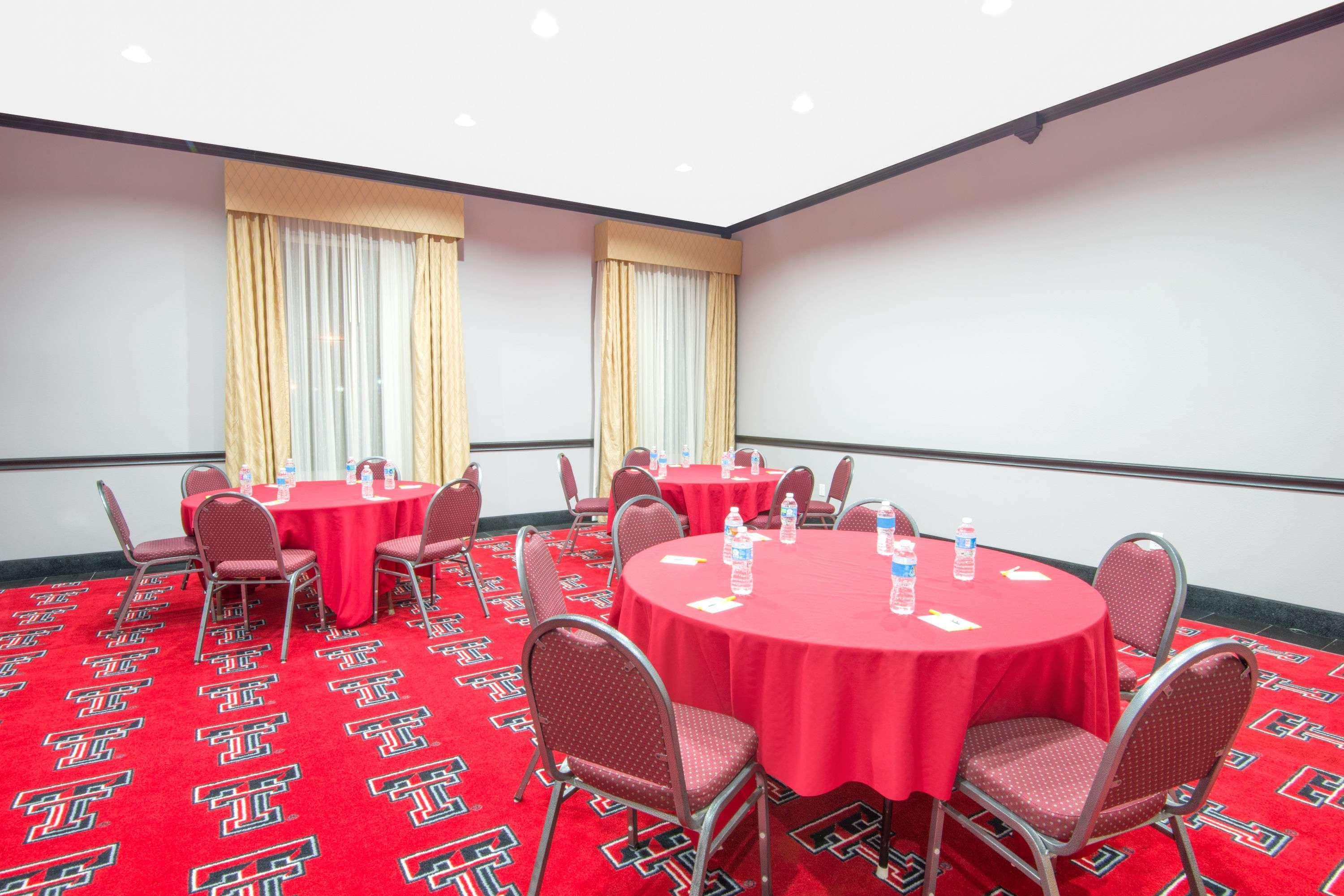 Days Inn By Wyndham Lubbock South Esterno foto