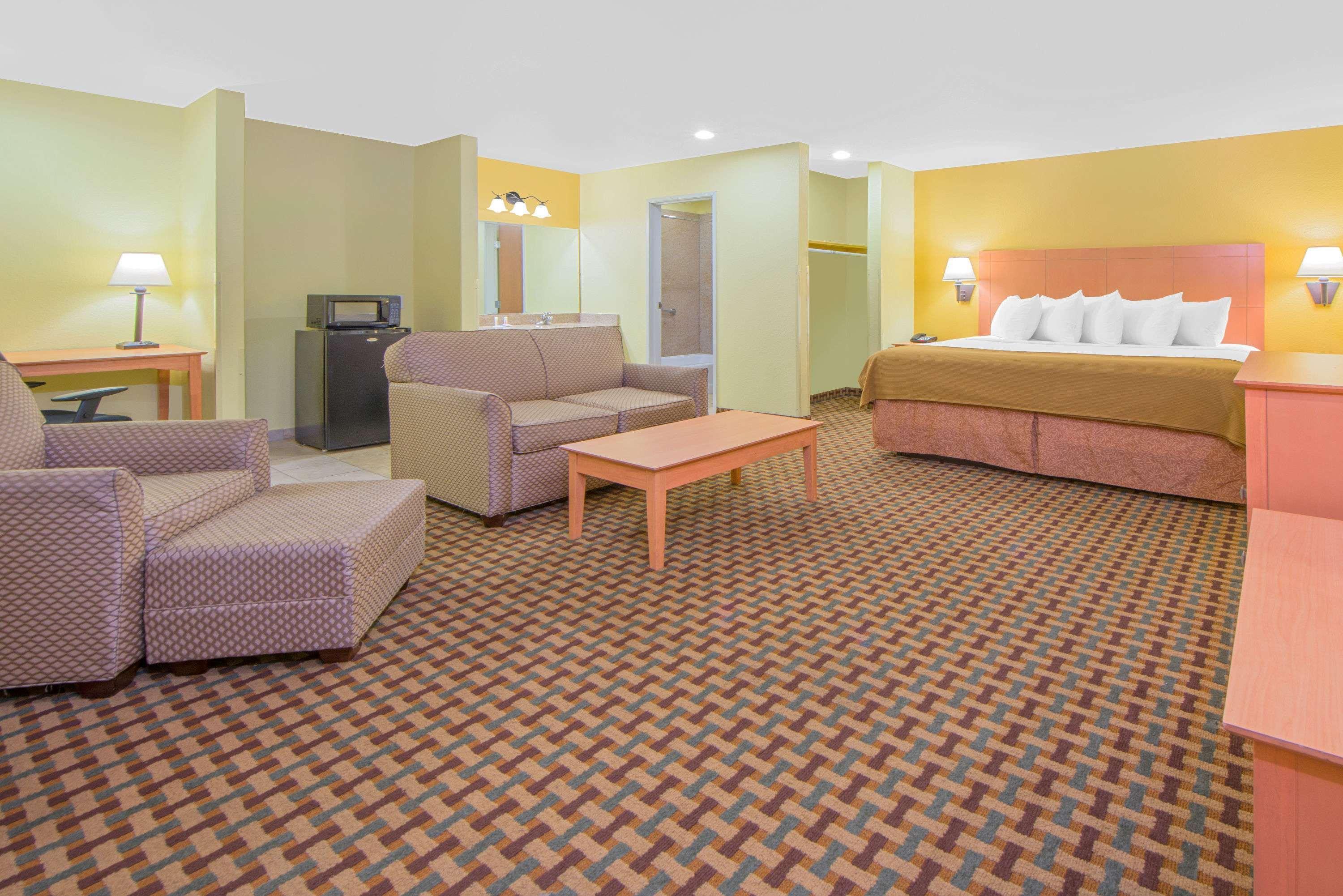 Days Inn By Wyndham Lubbock South Esterno foto