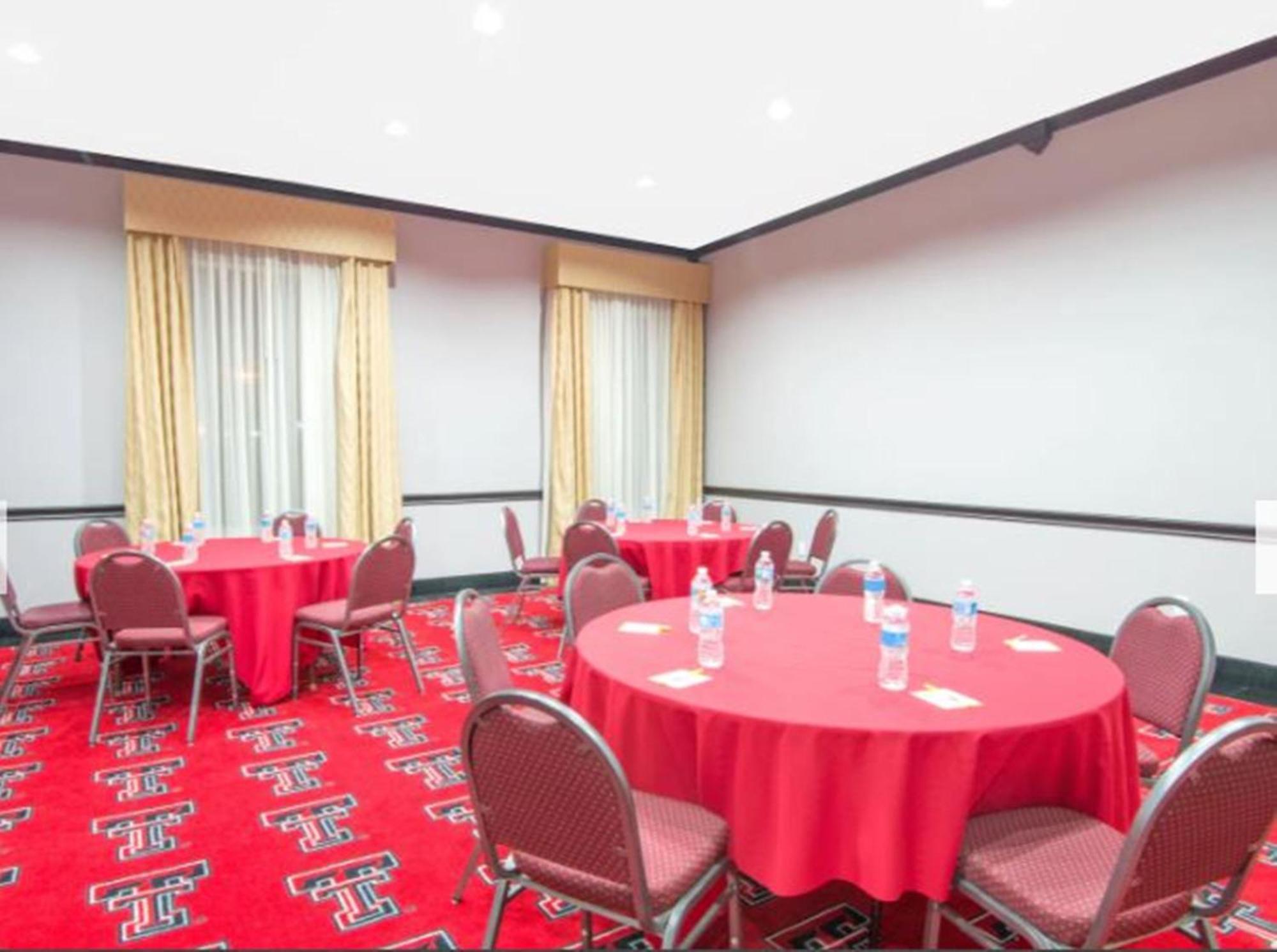 Days Inn By Wyndham Lubbock South Esterno foto
