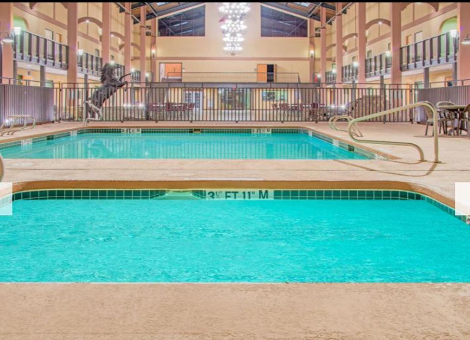 Days Inn By Wyndham Lubbock South Esterno foto